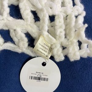 NWT Dress Up Crochet Scarf Cream
